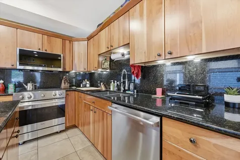 3619 South Parnell Avenue Chicago IL 60609