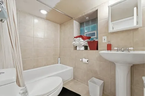 3619 South Parnell Avenue Chicago IL 60609
