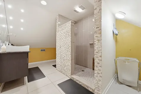 3619 South Parnell Avenue Chicago IL 60609