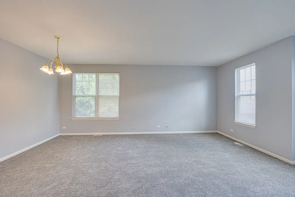 3355 Kentshire Circle Aurora IL 60504