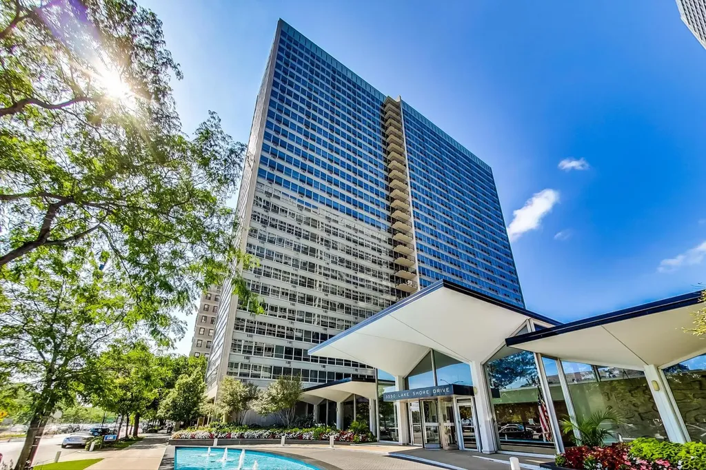 3550 North Lake Shore Drive Chicago IL 60657