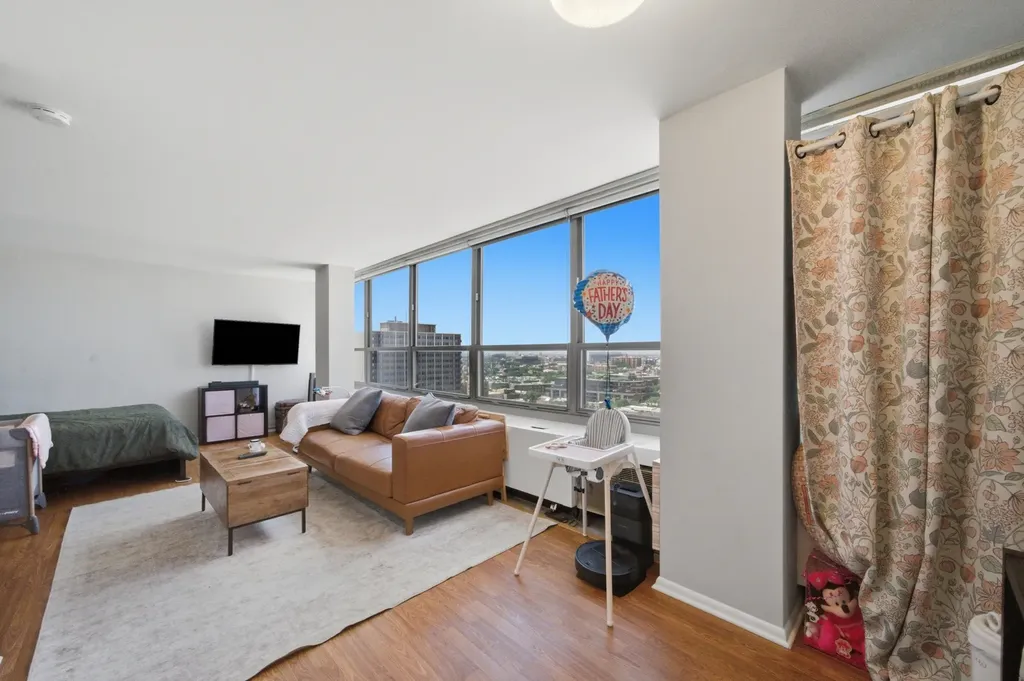 3550 North Lake Shore Drive Chicago IL 60657