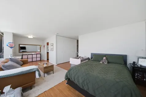 3550 North Lake Shore Drive Chicago IL 60657