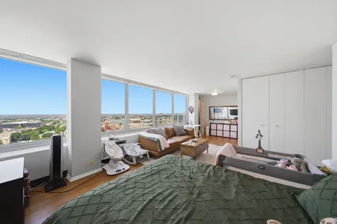 3550 North Lake Shore Drive Chicago IL 60657