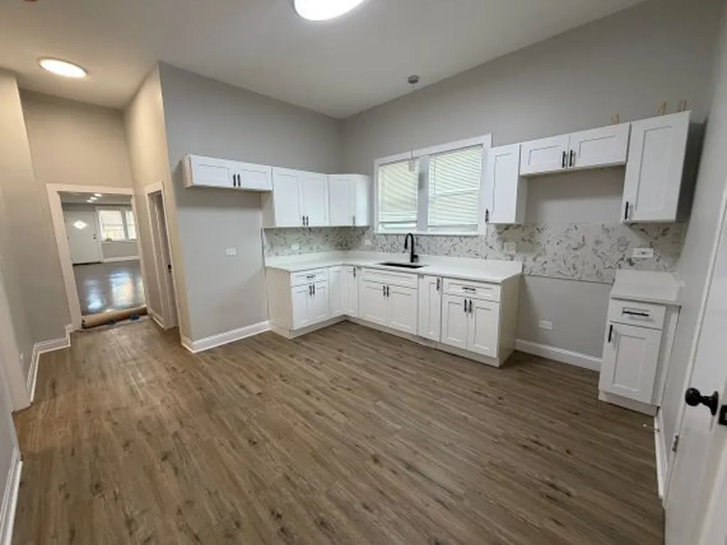 13410 South Brandon Avenue Chicago IL 60633