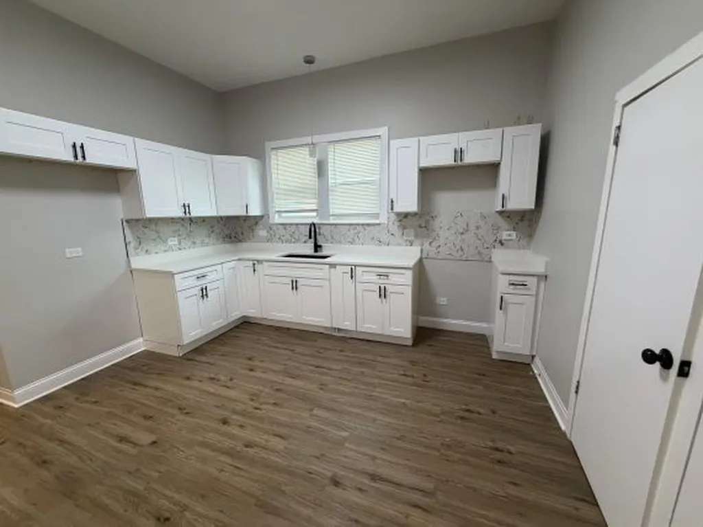 13410 South Brandon Avenue Chicago IL 60633