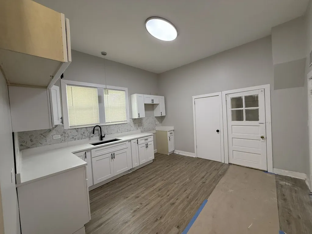 13410 South Brandon Avenue Chicago IL 60633