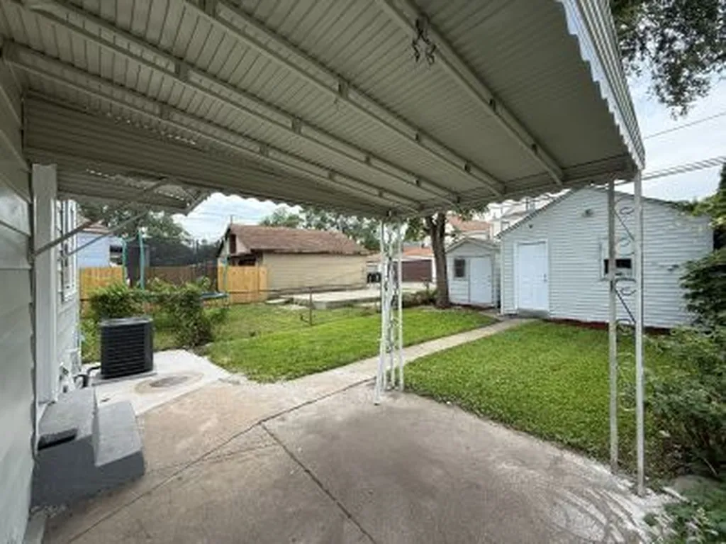 13410 South Brandon Avenue Chicago IL 60633