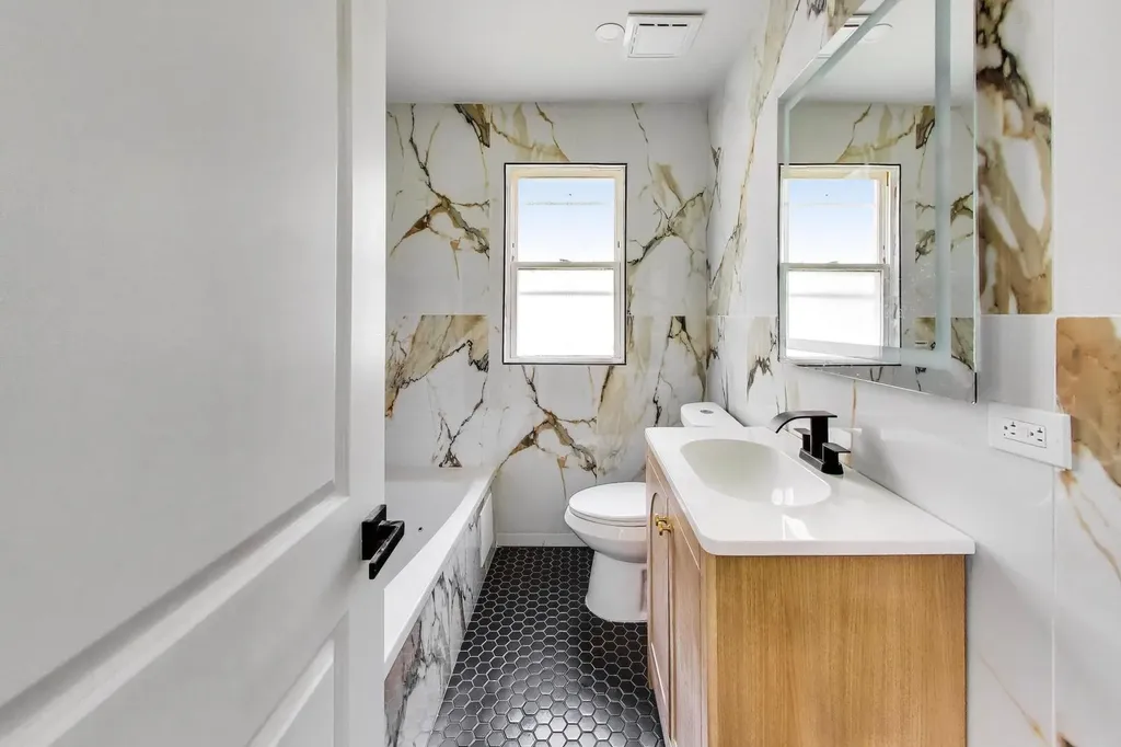 11437 South Normal Avenue Chicago IL 60628