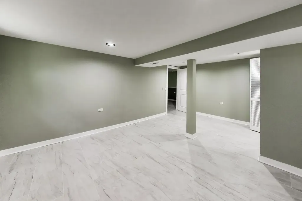 11437 South Normal Avenue Chicago IL 60628