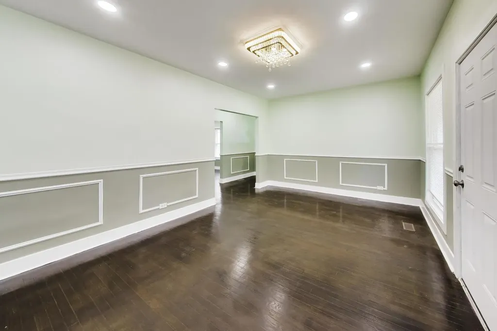 11437 South Normal Avenue Chicago IL 60628