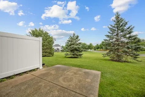 407 Bluegrass Parkway Oswego IL 60543