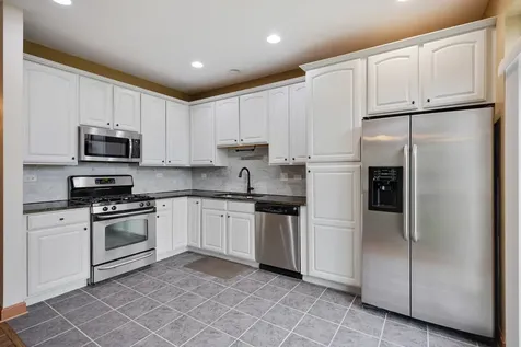 407 Bluegrass Parkway Oswego IL 60543