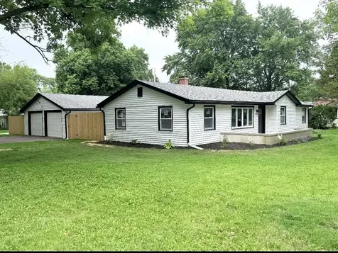 405 Richton Road Steger IL 60475