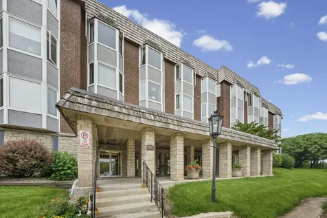 2400 Archbury Drive Park Ridge IL 60068