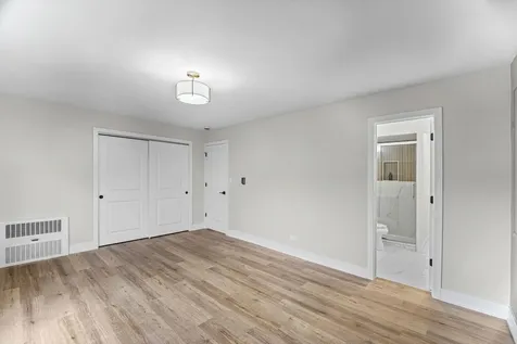 2400 Archbury Drive Park Ridge IL 60068