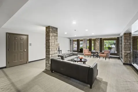 2400 Archbury Drive Park Ridge IL 60068
