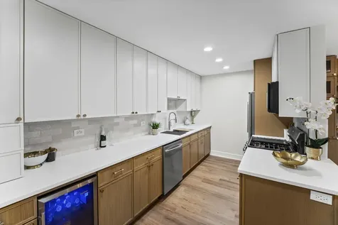 2400 Archbury Drive Park Ridge IL 60068
