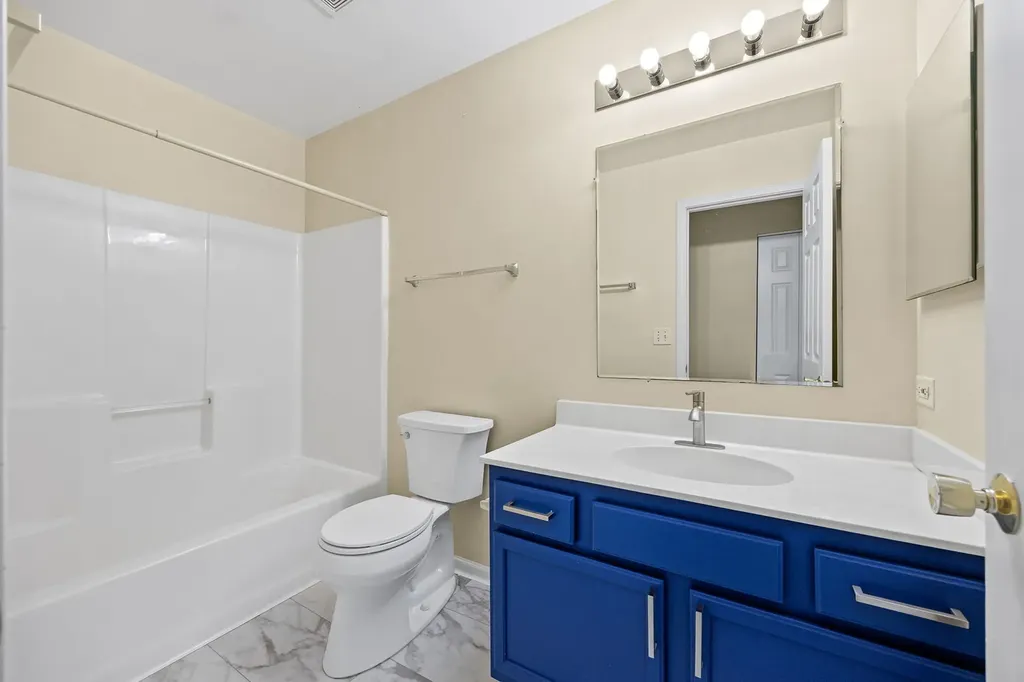 1644 Windward Avenue Naperville IL 60563