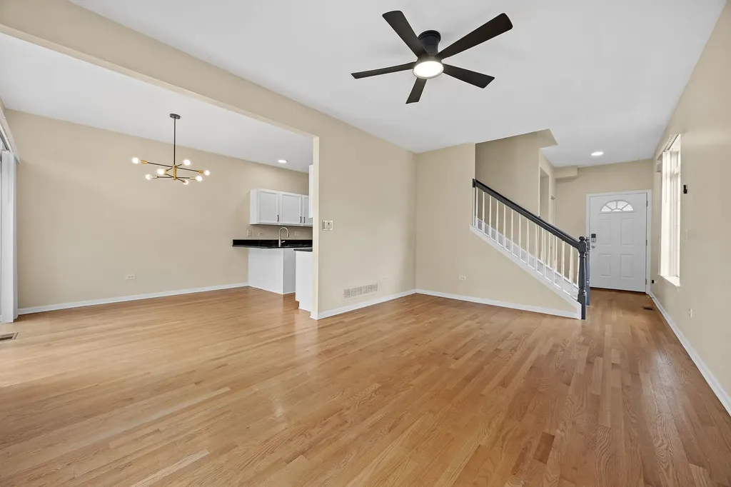 1644 Windward Avenue Naperville IL 60563
