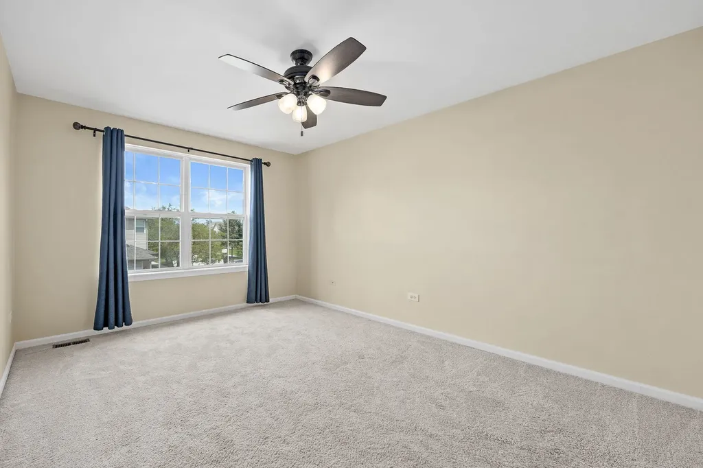 1644 Windward Avenue Naperville IL 60563
