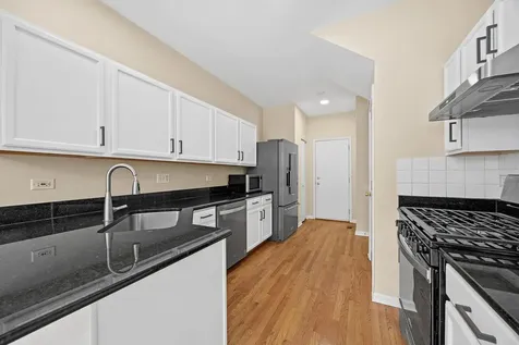 1644 Windward Avenue Naperville IL 60563