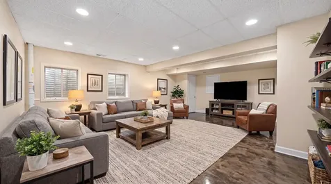 1644 Windward Avenue Naperville IL 60563