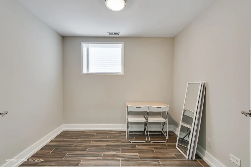 1625 West Ainslie Street Chicago IL 60640