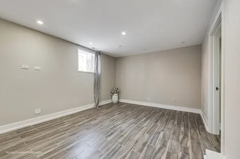 1625 West Ainslie Street Chicago IL 60640