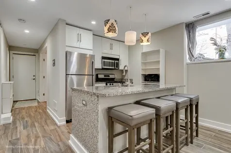 1625 West Ainslie Street Chicago IL 60640