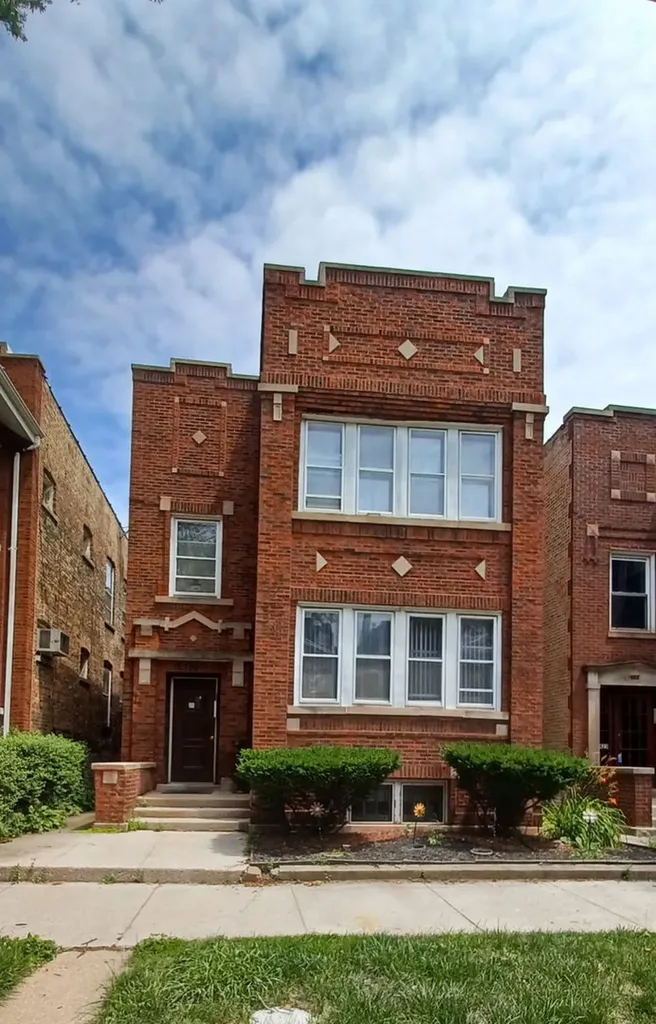 7419 South Rhodes Avenue S Chicago IL 60619