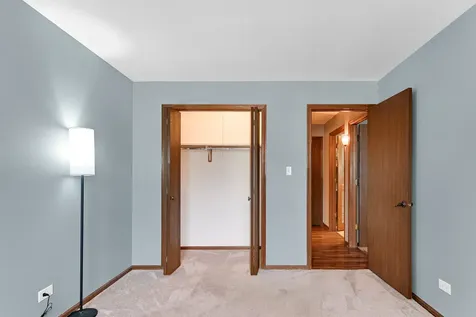 4011 West 97th Street Oak Lawn IL 60453
