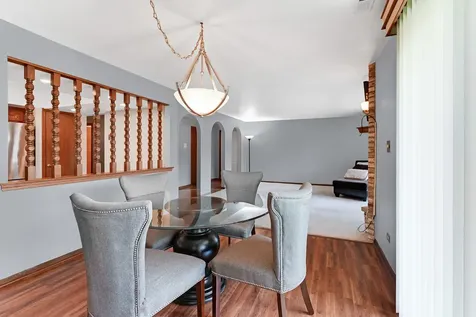 4011 West 97th Street Oak Lawn IL 60453