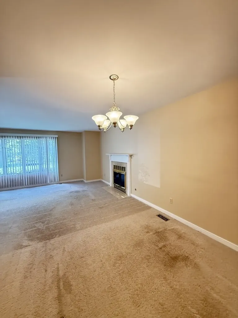 2851 Garden Drive Lisle IL 60532