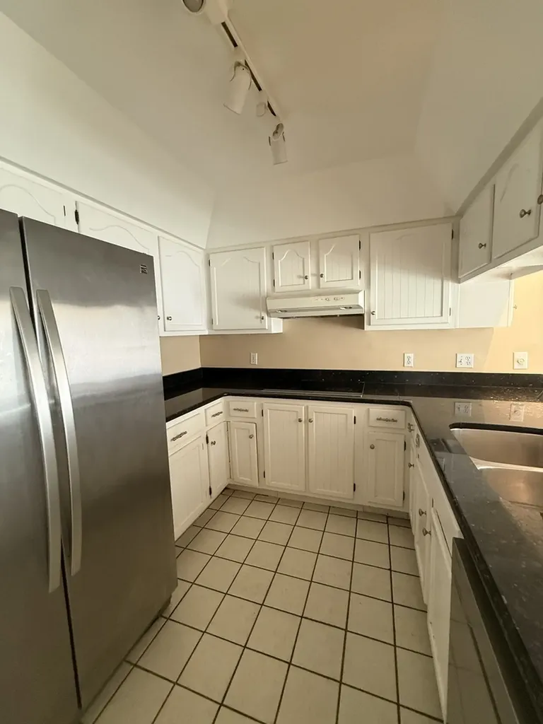 2851 Garden Drive Lisle IL 60532