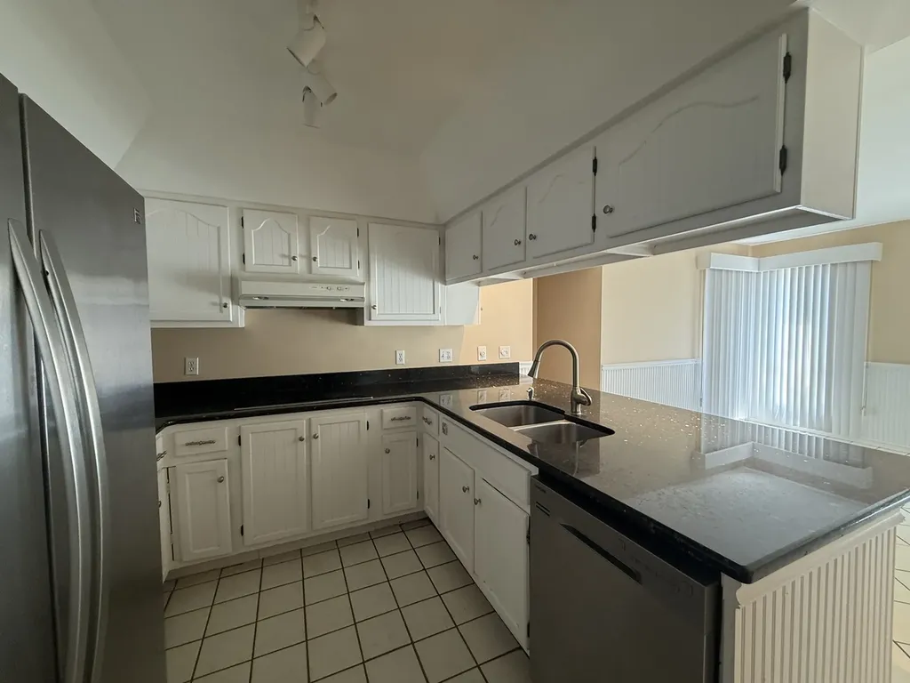 2851 Garden Drive Lisle IL 60532
