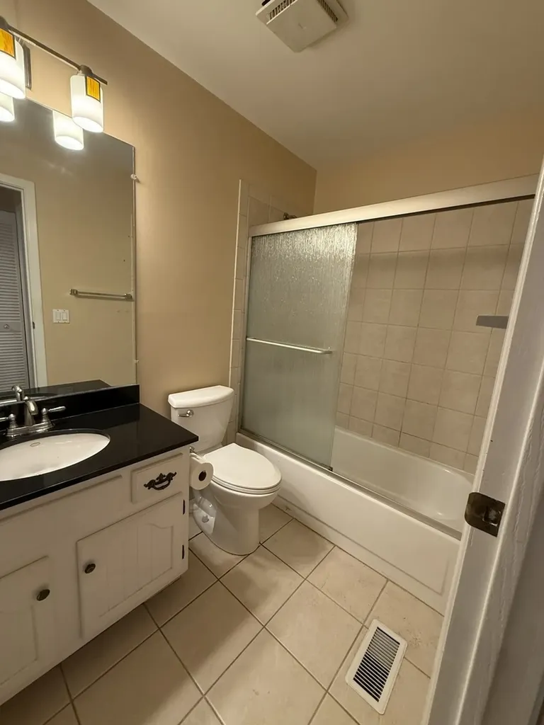 2851 Garden Drive Lisle IL 60532