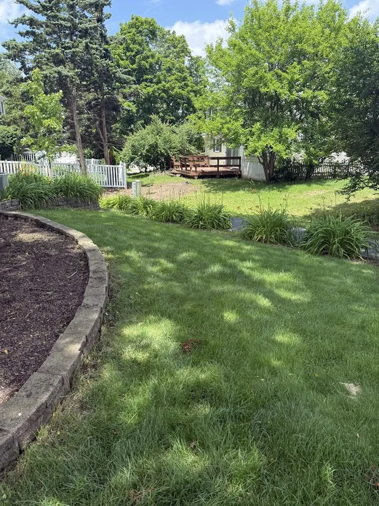 2851 Garden Drive Lisle IL 60532
