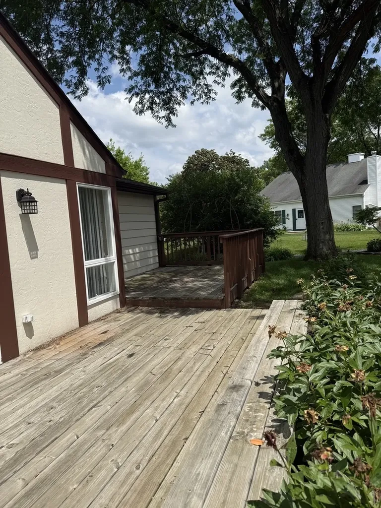2851 Garden Drive Lisle IL 60532