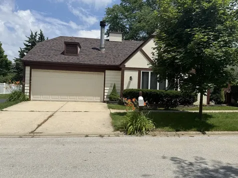 2851 Garden Drive Lisle IL 60532