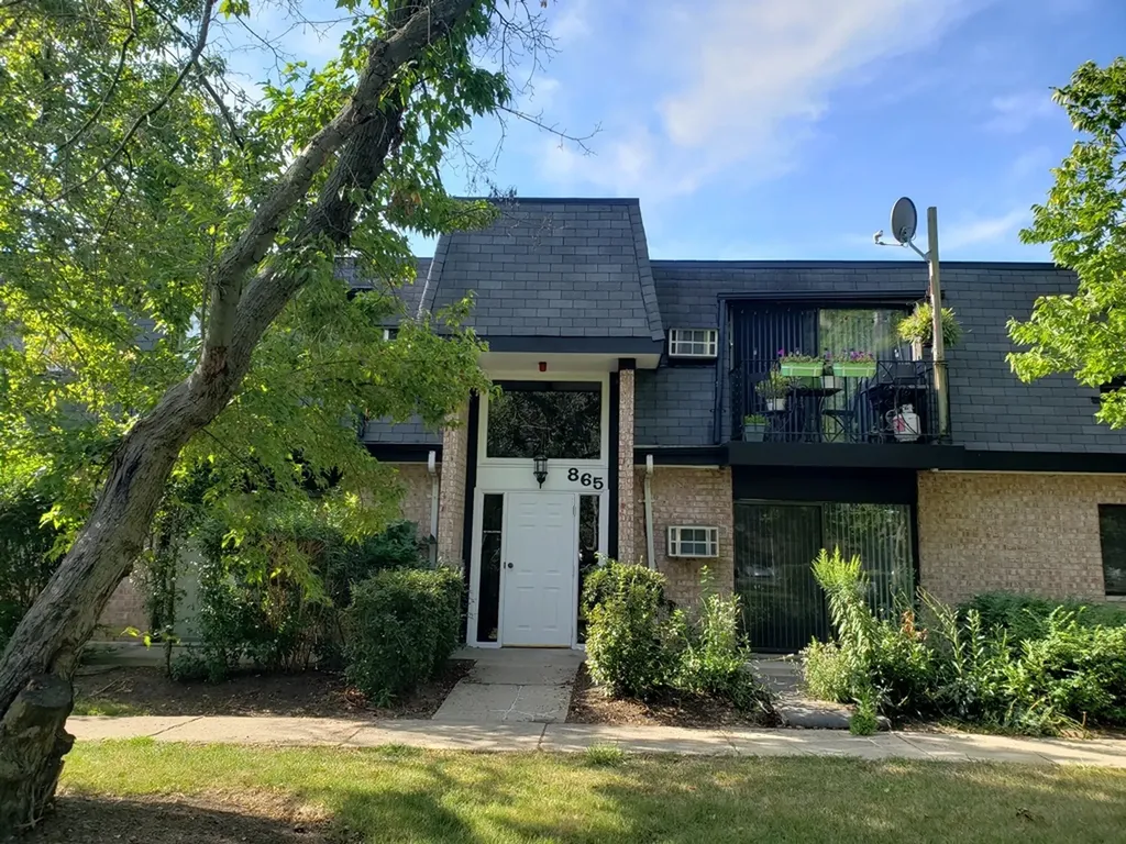 865 Westmoreland Drive Vernon Hills IL 60061