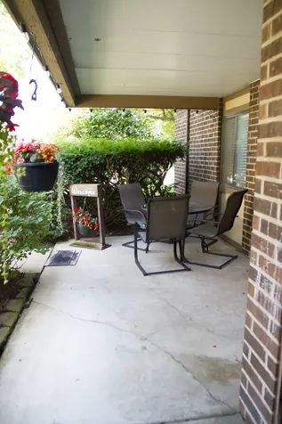 437 Cavalier Court West Dundee IL 60118