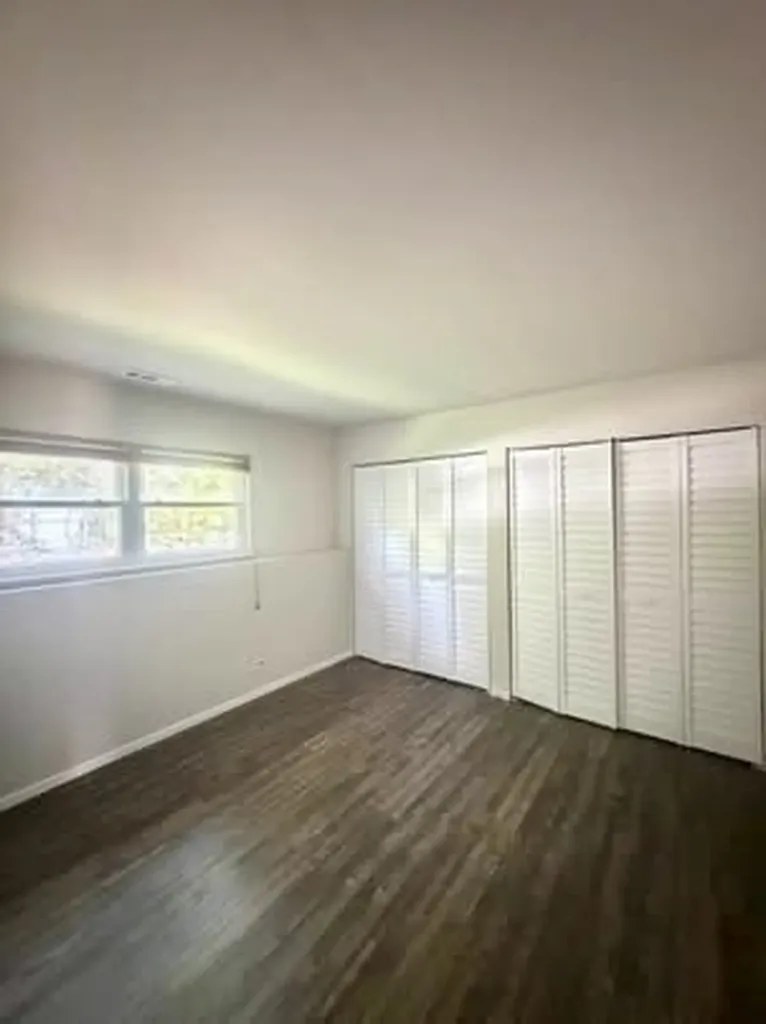 300 Aster Court Aurora IL 60504