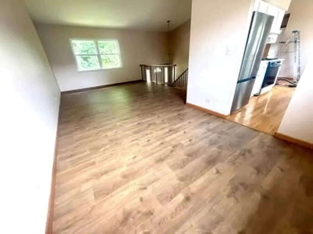 300 Aster Court Aurora IL 60504