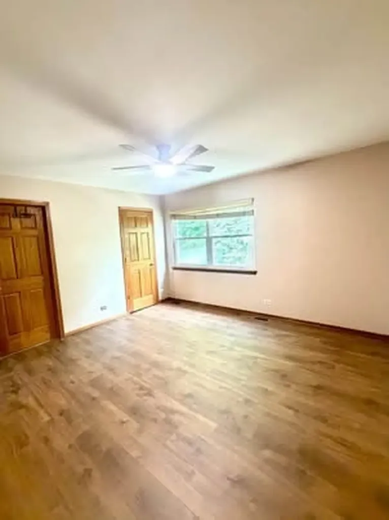 300 Aster Court Aurora IL 60504