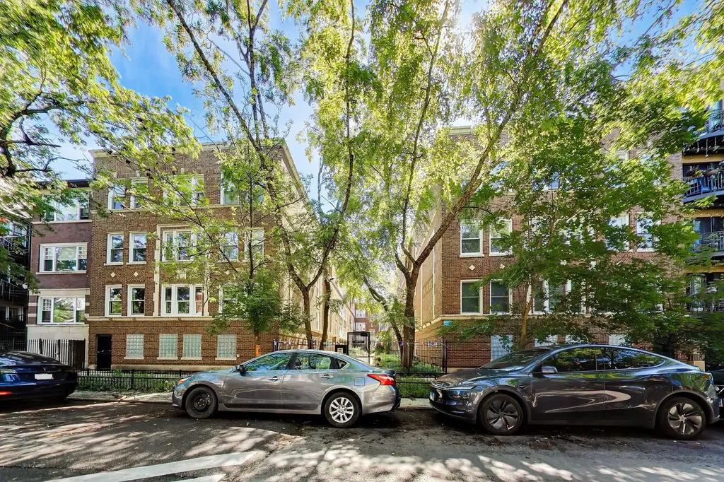 5115 North Kenmore Avenue Chicago IL 60640