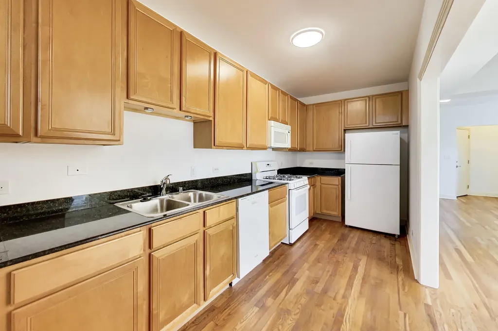 5115 North Kenmore Avenue Chicago IL 60640