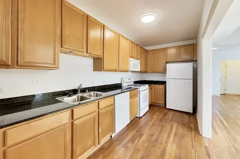 5115 North Kenmore Avenue Chicago IL 60640