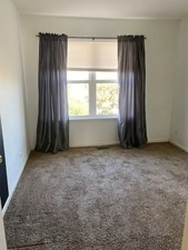 2431 Georgetown Circle Aurora IL 60503
