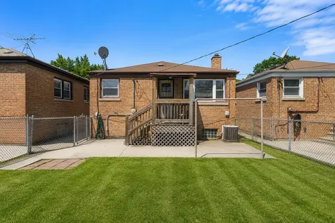12347 South Elizabeth Street Calumet Park IL 60827